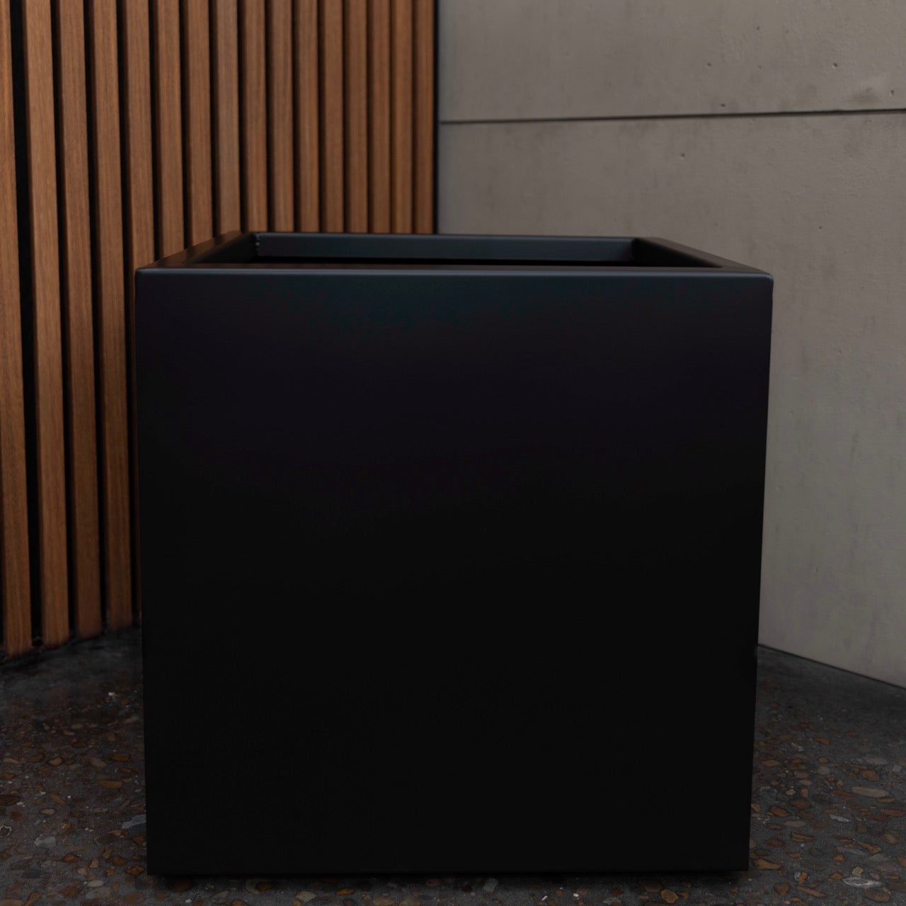 Steel Planter Box (18" L x 18" W x 18" H)