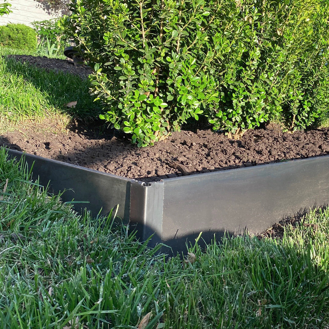 Corner Connector - 14 inch for 14 inch Edging